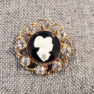 Cameo and Rhinestone Goldtone Brooch